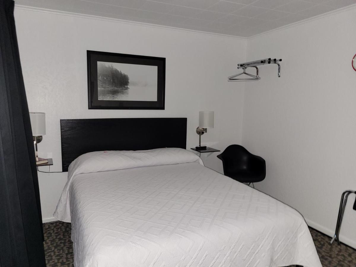 Rocket Motel Кастер Экстерьер фото