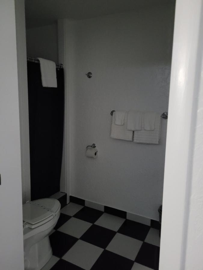 Rocket Motel Кастер Экстерьер фото
