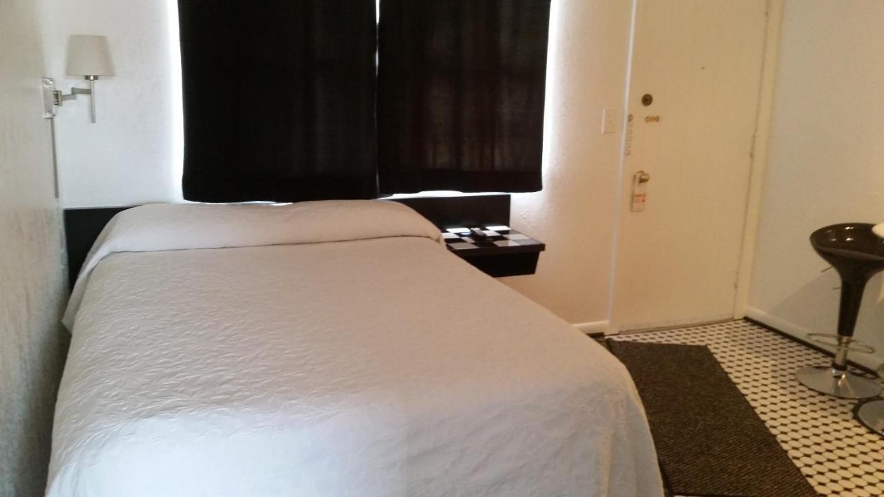 Rocket Motel Кастер Номер фото